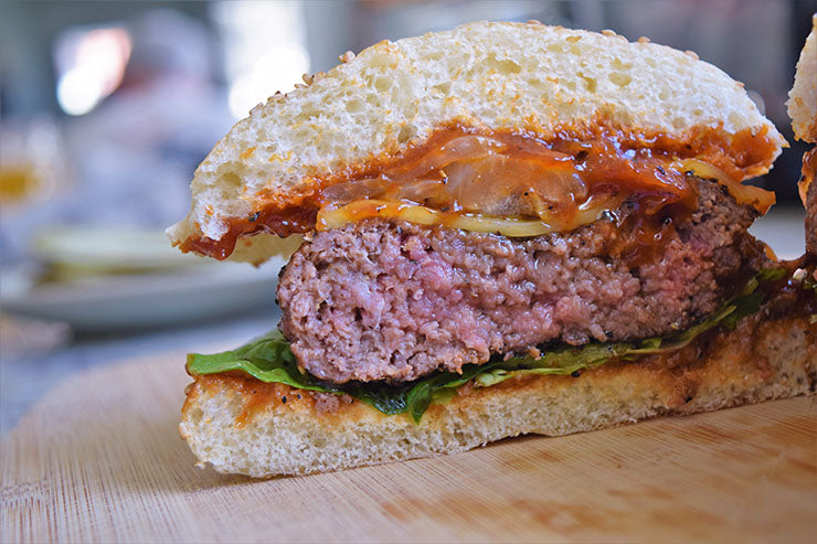 RECIPE-IDEAS-BOURBON-WHISKEY-SPIRIT-INFUSED-BURGER-BBQ-SAUCE-CHARRED-ONIONS