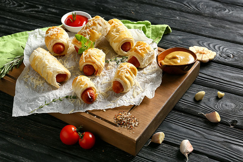 RECIPE-IDEAS-BOURBON-WHISKEY-GIN-RUM-SPIRIT-INFUSED-HOT-DOG-PIGS-IN-A-BLANKET